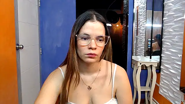 Snapshot of maira_tf chatting on 9, 10, 2025 maira tf online show from 9, 10, 2025