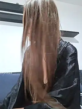 Snapshot of JessyKym chatting on 11, 11, 2025 JessyKym online show from 11, 11, 2025