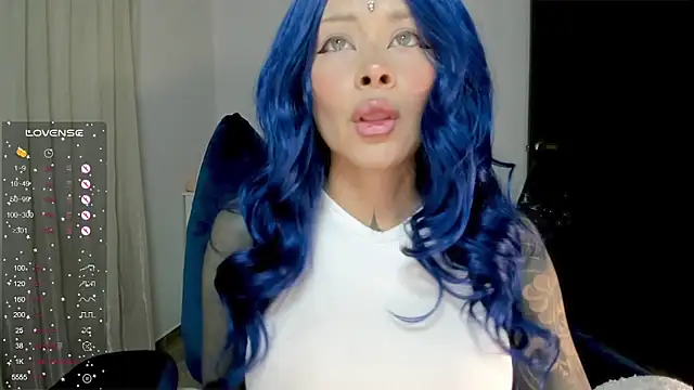 AlinaLukyanova online show from 28, 4, 2026