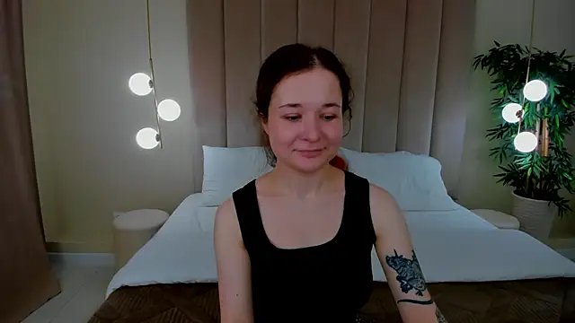 NancyJonson online show from 17, 9, 2025