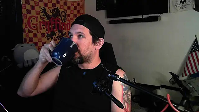 DevilPup75  online show from 2, 10, 2025