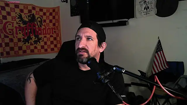 DevilPup75  online show from 3, 10, 2025