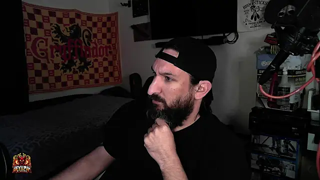 DevilPup75  online show from 14, 4, 2026