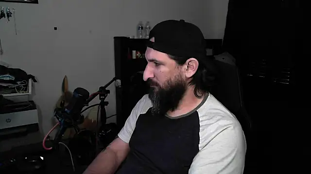 Snapshot of DevilPup75_ chatting on 15, 5, 2026 DevilPup75 online show from 15, 5, 2026