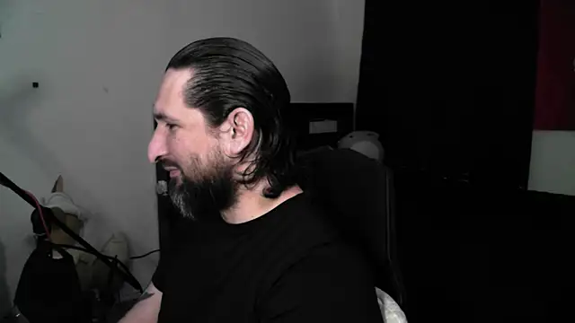 Snapshot of DevilPup75_ chatting on 18, 5, 2026 DevilPup75 online show from 18, 5, 2026