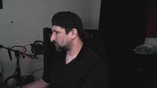 DevilPup75  online show from 14, 7, 2026