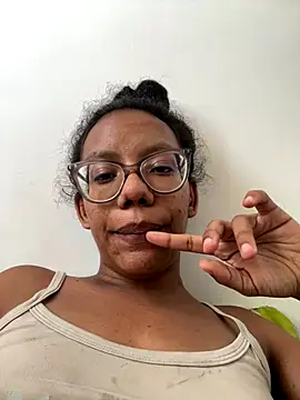 Valen1800 online show from 4, 12, 2025