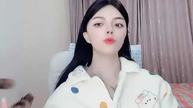 Snapshot of Eloise131499 chatting on 4, 11, 2025 Eloise131499 online show from 4, 11, 2025