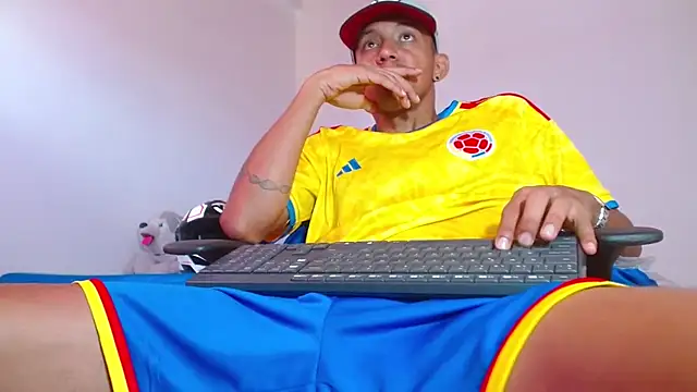 skinny23cm online show from 6, 7, 2026