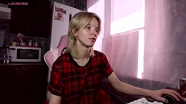 Snapshot of Madelaineses chatting on 20, 6, 2026 Madelaineses online show from 20, 6, 2026