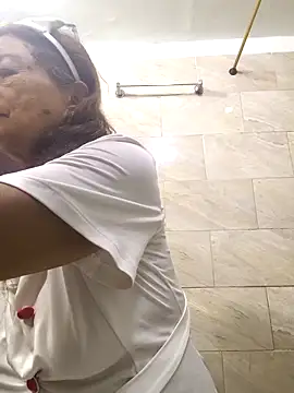 MaryeLunna online show from 22, 12, 2025