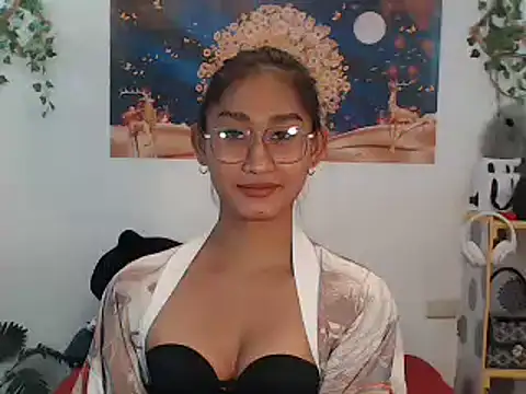 Snapshot of youarea_dreamer chatting on 4, 7, 2026 youarea dreamer online show from 4, 7, 2026