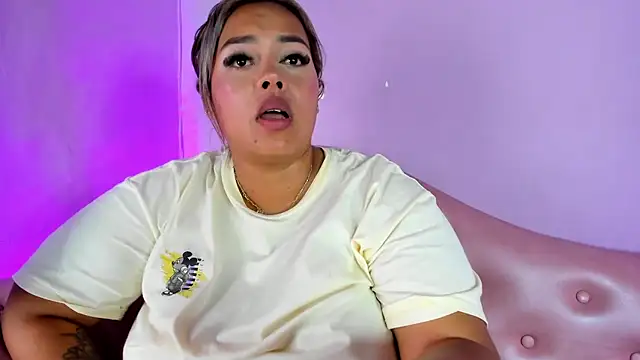 EmilyDuran  online show from 26, 4, 2026