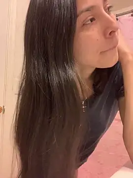 Snapshot of lovinlush chatting on 13, 5, 2026 lovinlush online show from 13, 5, 2026
