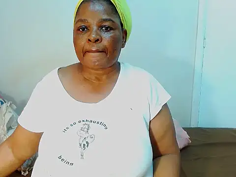 Snapshot of Love-Racheal75 chatting on 4, 10, 2025 Love-Racheal75 online show from 4, 10, 2025