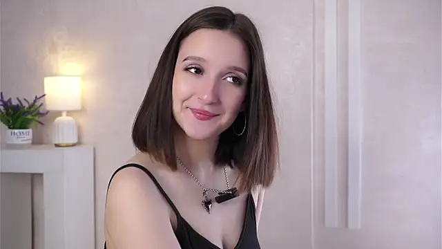 Snapshot of FalineBeacher chatting on 26, 5, 2026 FalineBeacher online show from 26, 5, 2026