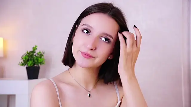 Snapshot of FalineBeacher chatting on 11, 6, 2026 FalineBeacher online show from 11, 6, 2026