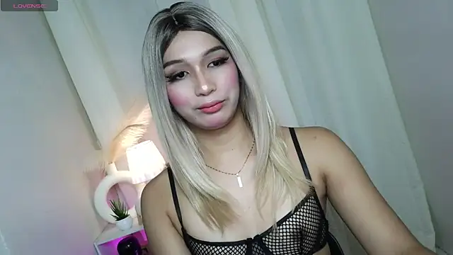 Sophia Trans online show from 24, 3, 2026