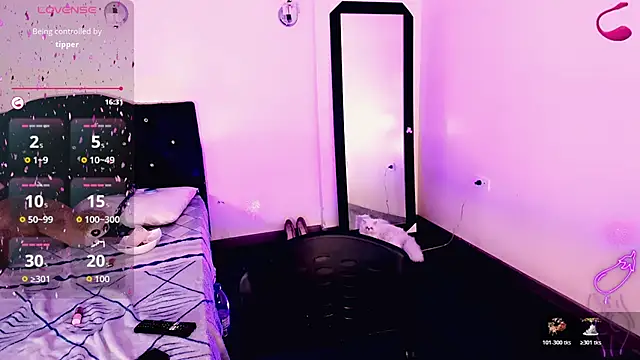 Snapshot of Rossedewitt_ chatting on 28, 11, 2025 Rossedewitt online show from 28, 11, 2025