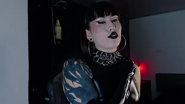 Angelabl0odborne online show from 15, 10, 2025