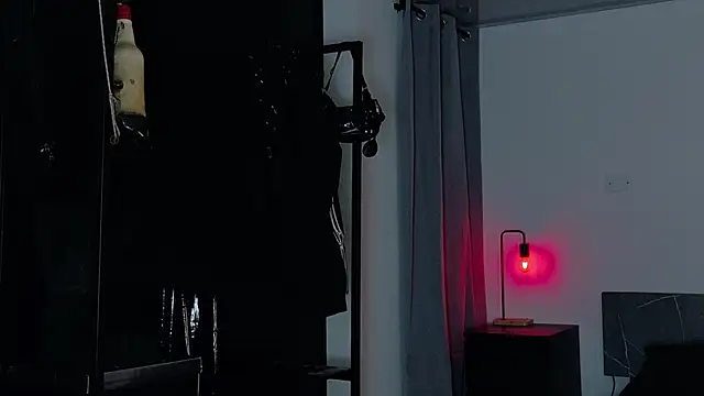 Angelabl0odborne online show from 26, 4, 2026