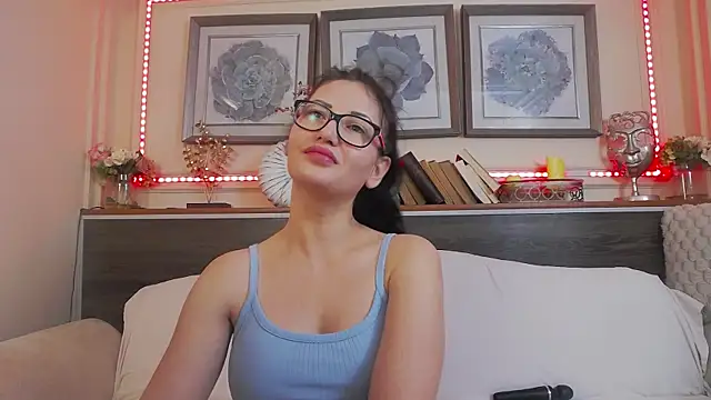 HellenDesire online show from 8, 2, 2025