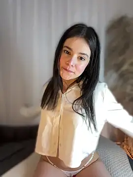 Sofi Leal online show from 10, 9, 2025