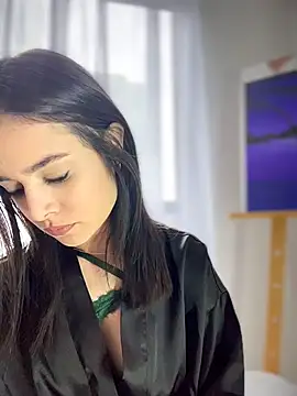 Sofi Leal online show from 9, 4, 2026