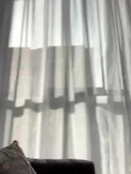 Sofi Leal online show from 23, 4, 2026