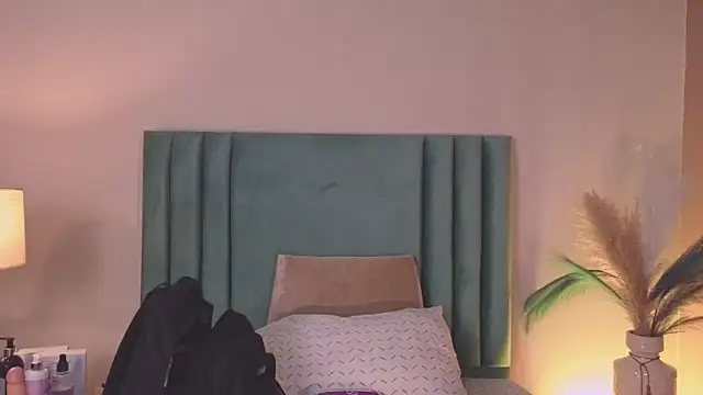 LunaAspen  online show from 21, 4, 2026