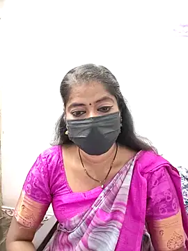 Snapshot of tamil_Sigappu_Roja chatting on 31, 10, 2025 tamil Sigappu Roja online show from 31, 10, 2025