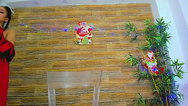 Cupcake Izzy online show from 17, 12, 2025