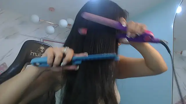 victoria hernandez t  online show from 21, 4, 2026