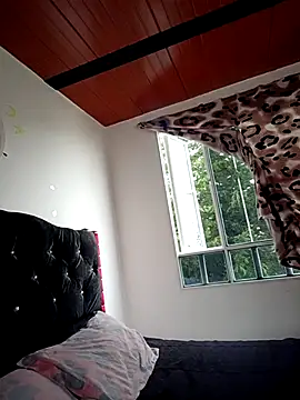 Snapshot of Isa_Acosta chatting on 16, 10, 2025 Isa Acosta online show from 16, 10, 2025