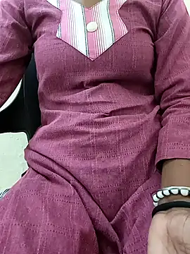 Snapshot of Alia-00 chatting on 5, 10, 2025 Alia-00 online show from 5, 10, 2025