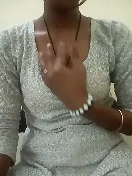 Snapshot of Alia-00 chatting on 7, 11, 2025 Alia-00 online show from 7, 11, 2025