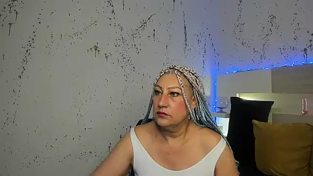 Snapshot of JaddeWalker chatting on 9, 9, 2025 JaddeWalker online show from 9, 9, 2025