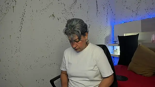 Snapshot of JaddeWalker chatting on 3, 10, 2025 JaddeWalker online show from 3, 10, 2025