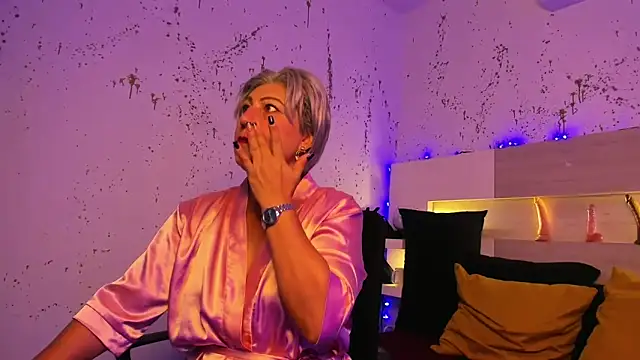 Snapshot of JaddeWalker chatting on 15, 11, 2025 JaddeWalker online show from 15, 11, 2025