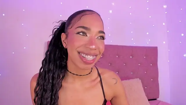 Snapshot of dulce_brown01 chatting on 30, 5, 2026 dulce brown01 online show from 30, 5, 2026