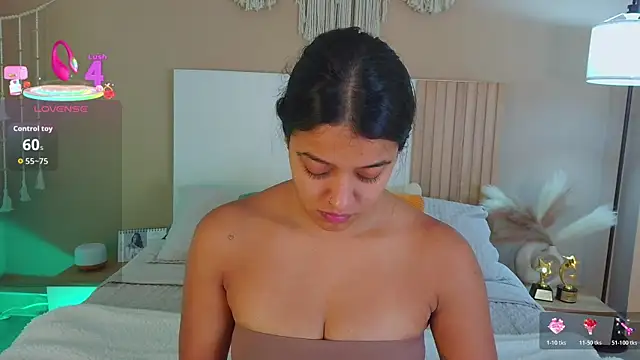 Camila Bustamante online show from 10, 7, 2026