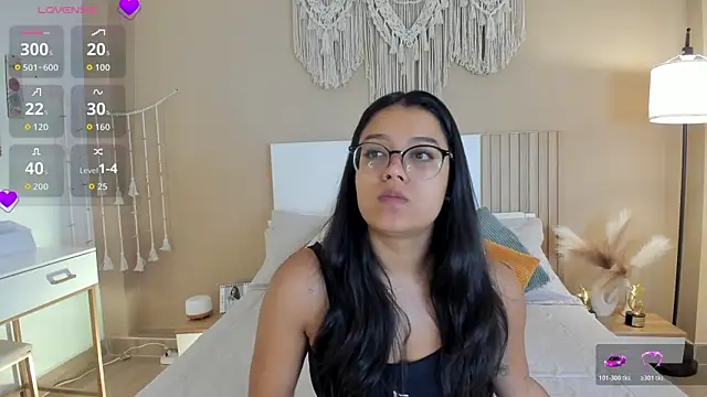 Camila Bustamante online show from 23, 7, 2026