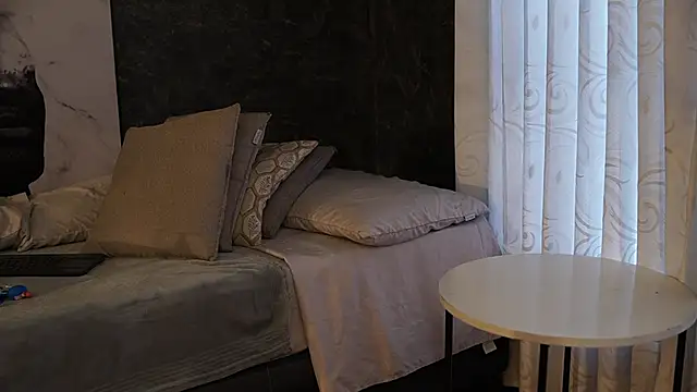 Thiago Valente online show from 11, 10, 2025