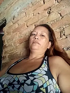 Snapshot of marinita13 chatting on 5, 5, 2026 marinita13 online show from 5, 5, 2026