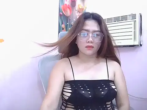 Snapshot of WildPussy4uxx chatting on 5, 11, 2025 WildPussy4uxx online show from 5, 11, 2025