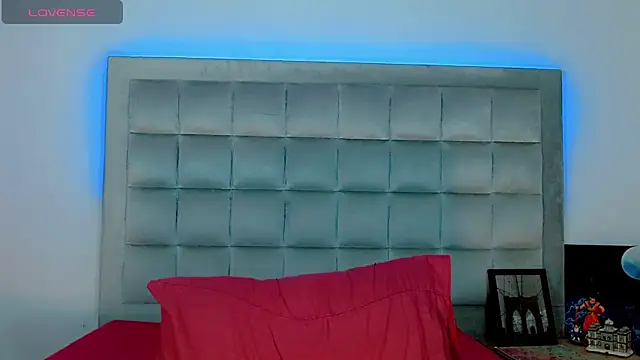 Snapshot of AmazingMistressNathy chatting on 17, 11, 2025 AmazingMistressNathy online show from 17, 11, 2025