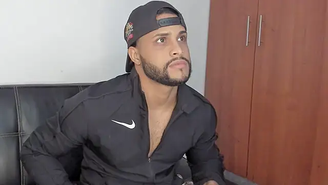 Snapshot of Pier_Simons chatting on 16, 10, 2025 Pier Simons online show from 16, 10, 2025