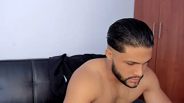 Snapshot of Pier_Simons chatting on 1, 11, 2025 Pier Simons online show from 1, 11, 2025