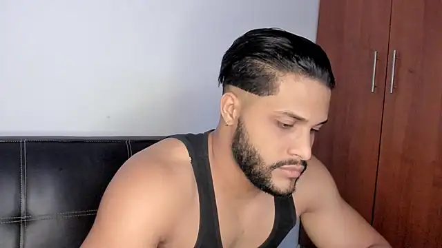 Snapshot of Pier_Simons chatting on 19, 11, 2025 Pier Simons online show from 19, 11, 2025