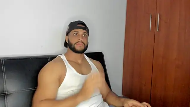 Snapshot of Pier_Simons chatting on 21, 11, 2025 Pier Simons online show from 21, 11, 2025